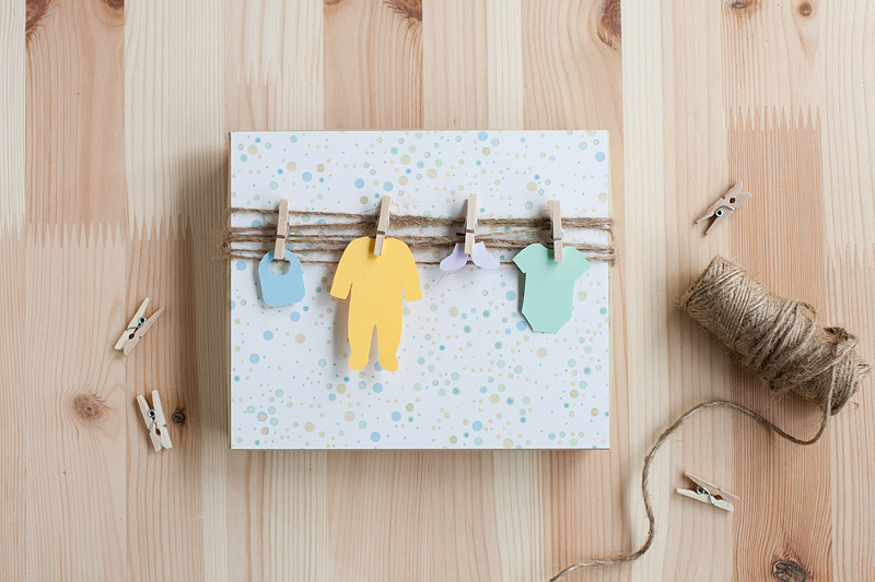 gift wrap: baby's things // #anastasiamariecards