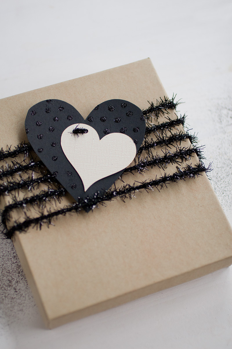 valentine's day gift wrap // polka glitter heart // #anastasiamariecards